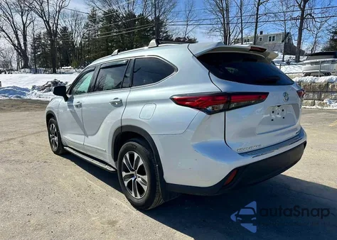 2022 Toyota Highlander Xle from USA, damaged, VIN 5TDGZRBH6NS582041